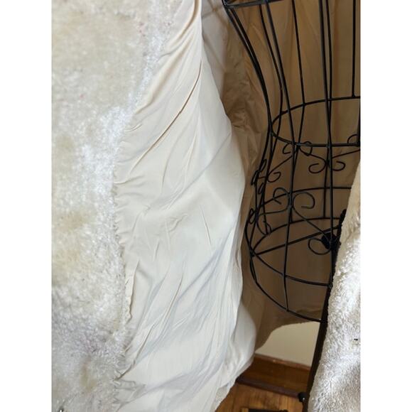 Abercrombie & Fitch Off-White Faux Fur Jacket Women’s Large - Picture 8 of 10